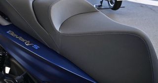 Piaggio Beverly 400 2026 S 4 ΕΤΗ ΕΓΓΥΗΣΗΣ ΝΕΟ ΧΡΩΜΑ-thumb-2