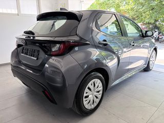 Toyota Yaris 2025 LIVE / 10 ΧΡΟΝΙΑ ΕΡΓΟΣΤ. ΕΓΓ. / 55 ΧΡΟΝΙΑ ΔΙΠΛΑ ΣΑΣ #1971-thumb-9