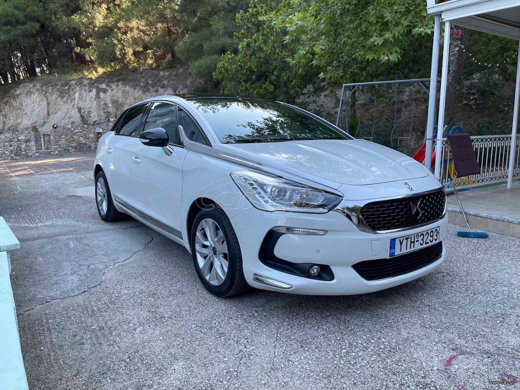 DS DS5 2017