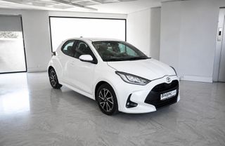 Toyota Yaris 2023 1.0 VVT-I TEAM D-thumb-2