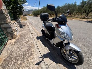 Aprilia SportCITY 125 2009-thumb-6