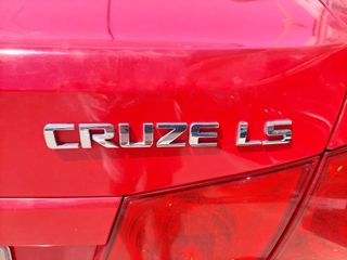 Chevrolet Cruze 2010-thumb-2