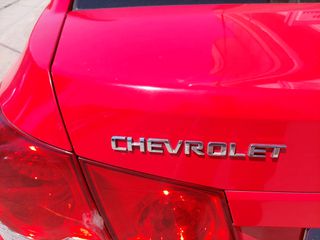 Chevrolet Cruze 2010-thumb-3
