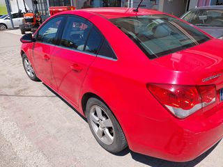 Chevrolet Cruze 2010-thumb-4