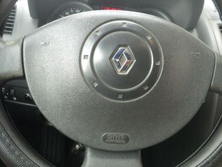 Renault Megane 2003 ΘΕΟΦΙΛΑΤΟΣ ΕΠΙΛΕΓΜΕΝΟ ΟΧΗΜΑ//1.4cc.CLIMA.5ΠΡΤ//ΑΝΤΑΛΛΑΓΕΣ-thumb-17