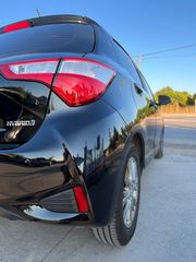Toyota Yaris 2018 HYBRID AUTOMATIC NAVI CAMERA-thumb-5