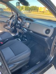 Toyota Yaris 2018 HYBRID AUTOMATIC NAVI CAMERA-thumb-22
