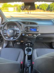Toyota Yaris 2018 HYBRID AUTOMATIC NAVI CAMERA-thumb-26