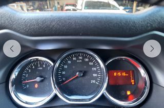 Dacia Duster 2014 1.5dci 81kW Prestige 4x2 MEDIA-thumb-4