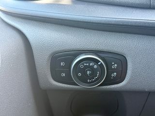 Κλούβα Ford 2022 Με ράφια Sortimo-thumb-13
