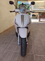 Piaggio Beverly 350 2014 BEVERLY 350 SPORT TOURING