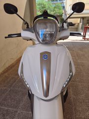 Piaggio Beverly 350 2014 BEVERLY 350 SPORT TOURING-thumb-1
