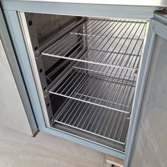 Ψυγείο πάγκος συντήρηση 213*70*86/96 εκ, με ενσωματωμένη μηχανή, 3 πόρτες και σήκωμα. Μεταχειρισμένο. Ποιότητα & Τιμή Stockinox-thumb-12