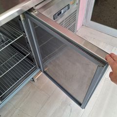 Ψυγείο πάγκος συντήρηση 213*70*86/96 εκ, με ενσωματωμένη μηχανή, 3 πόρτες και σήκωμα. Μεταχειρισμένο. Ποιότητα & Τιμή Stockinox-thumb-13