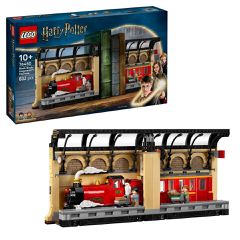 LEGO - Harry Potter TM - Book Nook: Hogwarts™ Express (76450) / Toys