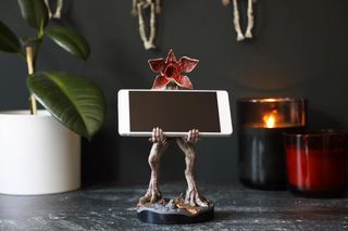 Cable Guys - Demogorgon Cable Guy / PlayStation 5-thumb-3