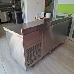 Ψυγείο πάγκος συντήρηση 188,5*70*88/98 εκ, με ενσωματωμένη μηχανή, 3 πόρτες και σήκωμα. Μεταχειρισμένο. Ποιότητα & Τιμή Stockinox-thumb-7
