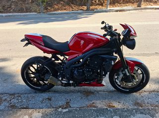 Triumph Speed Triple 1050 2010 Special edition-thumb-17