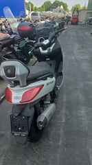 YAMAHA X-MAX 250-thumb-2