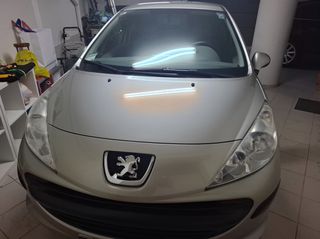 Peugeot 207 2006 1.4 16V 90PS