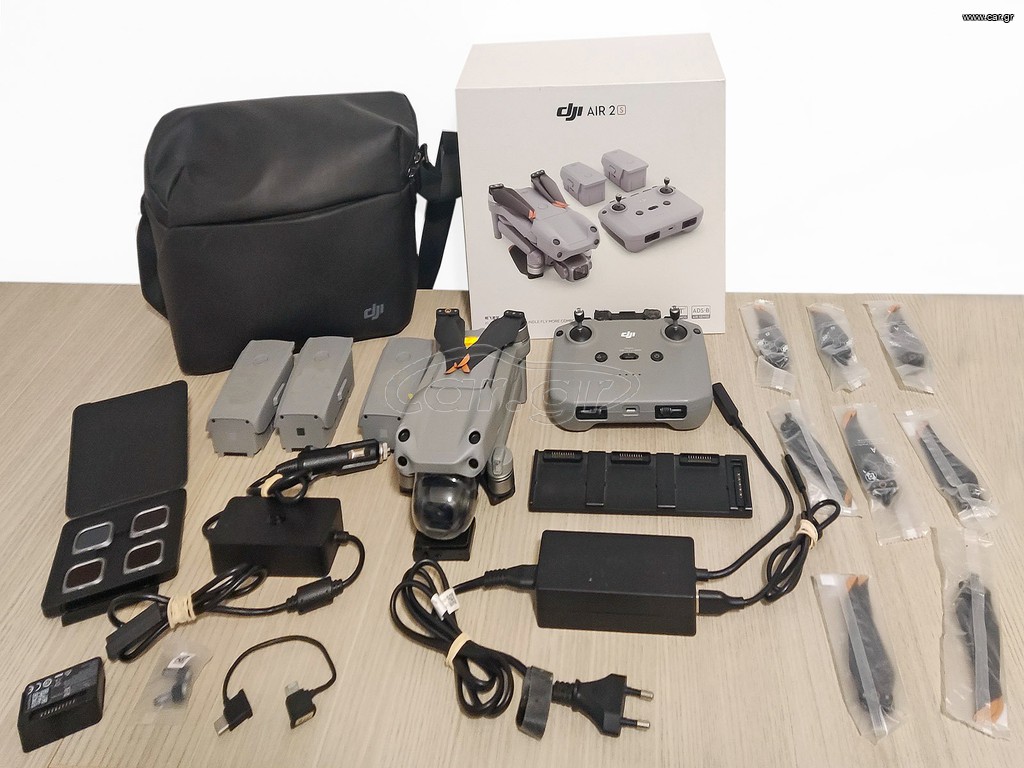 Drones - Multicopters DJI 2024 AIR2S FLY MORE COMPO