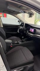 Skoda Octavia 2021-thumb-8