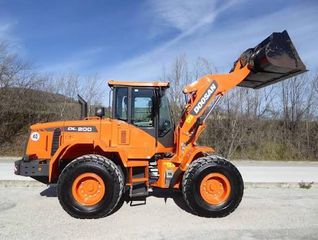 Φορτωτής Με Λάστιχα Doosan 2022 DL200+ FOYL EXTRA+KAINOYΡΓΙΑ ΚΑΤΑΣΤΑΣΗ