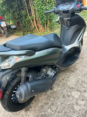 Piaggio Beverly 300i 2020-thumb-3
