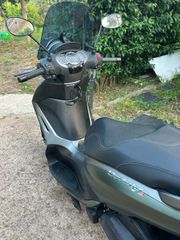Piaggio Beverly 300i 2020-thumb-5