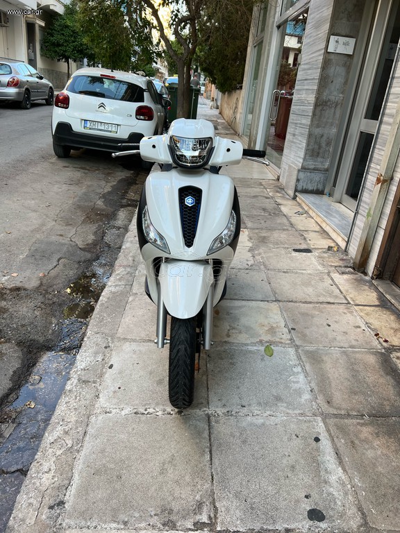 Piaggio Medley 200 2025