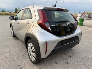Toyota Aygo (X) 2022-thumb-5