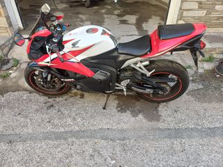 Honda CBR 600RR 2009 PC40-thumb-3