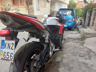 Honda CBR 600RR 2009 PC40-thumb-5