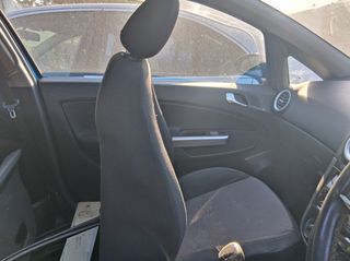 Opel Corsa D OPC-thumb-1