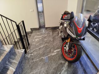 Aprilia RS 660 2022-thumb-1
