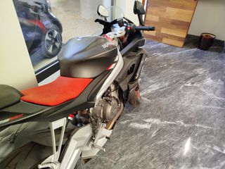 Aprilia RS 660 2022-thumb-3