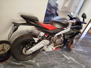 Aprilia RS 660 2022-thumb-4