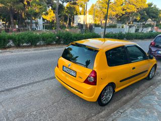 Renault Clio 2001 172
