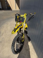 Suzuki RM-Z 250 2011-thumb-4