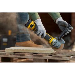 Stanley SFMCG700B angle grinder-thumb-3