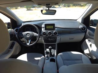 Mercedes-Benz B 180 2012 W246 Blue Efficiency / Ελληνικής Αντιπροσωπείας-thumb-1