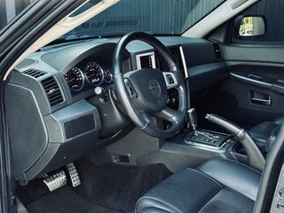 Jeep Grand Cherokee 2009 SRT8 6.1L HEMI-thumb-11