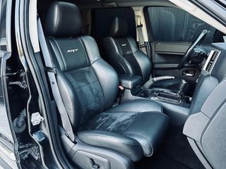 Jeep Grand Cherokee 2009 SRT8 6.1L HEMI-thumb-15