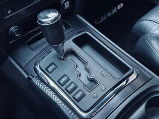 Jeep Grand Cherokee 2009 SRT8 6.1L HEMI-thumb-18