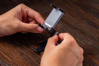 8BitDo - Mobile Clip for Pro 2/Pro 3 / PlayStation 5-thumb-3