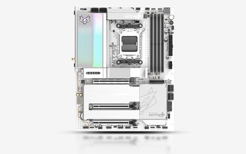 SAPPHIRE NITRO+ X870EA PHANTOMLINK P.E Motherboard