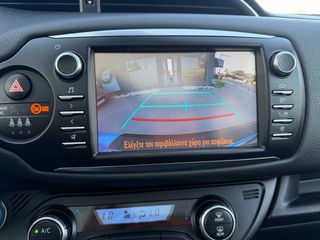 Toyota Yaris 2018 HYBRID BI-TONE NAVI CLIMA PANORAMA 45.000Km!!!-thumb-45