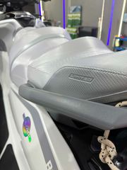 Sea-Doo 2024 GTX LIMITED 300 IDF iBR TECH PACK WHITE PEARL-thumb-18