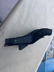 ΒΑΣΗ ΠΡΟΦΥΛΑΚΤΗΡΑ ΕΜΠΡΟΣ ΔΕΞΙΑ ΓΝΗΣΙΟ FORD RANGER 2006-2011-thumb-1