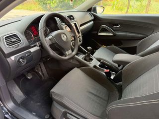 Volkswagen Scirocco 2009-thumb-11